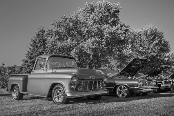 Les essentiels du pull moncler pour homme : chic et confort